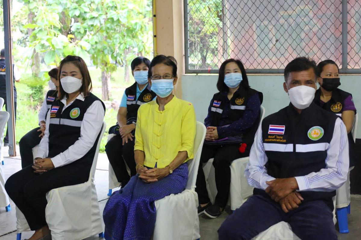 นายก อบจ.ตาก นำทีม ส่งมอบถุงยังชีพ ณ อำเภอวังเจ้า