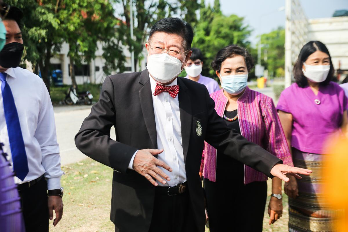 นายณัฐวุฒิ ทวีเกื้อกูลกิจ นายกองค์การบริหารส่วนจังหวัดตาก และ ว่าที่ ดร.ฑีฆะพล ทวีเกื้อกูลกิจ รองนายกองค์การบริหารส่วนจังหวัดตาก พร้อมด้วยคณะผู้บริหารและหัวหน้าส่วนราชการ ตรวจติดตามการจัดซื้อเครื่องสูบน้ำที่ทางสำนักช่าง