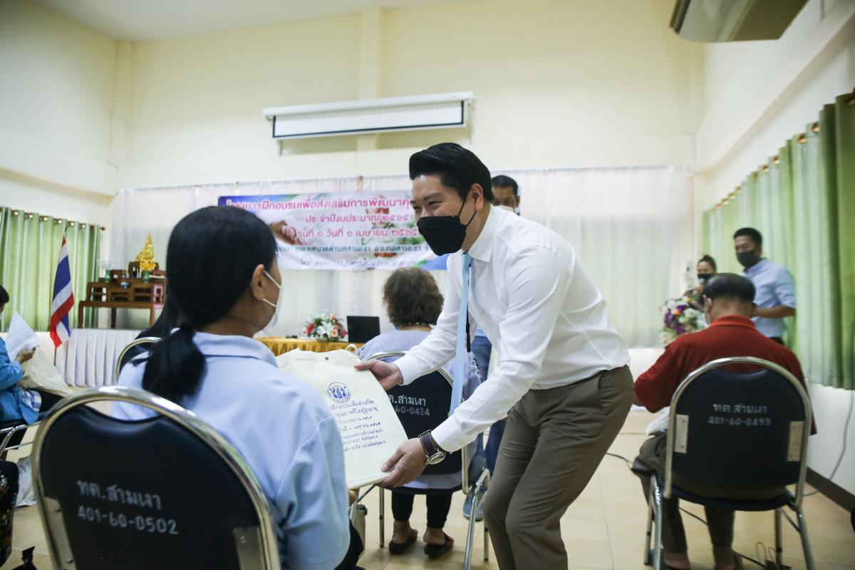 รองนายกองค์การบริหารส่วนจังหวัดตาก เป็นประธานในพิธีเปิดโครงการฝึกอบรมเพื่อส่งเสริมการพัฒนาคุณภาพชีวิตผู้สูงอายุ ประจำปีงบประมาณ พ.ศ. 2565 รุ่นที่ 1