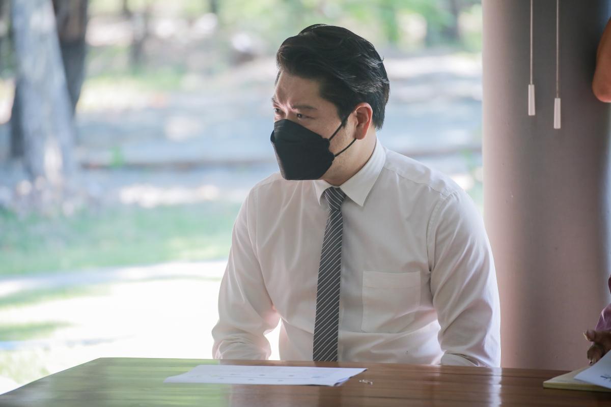 นายกองค์การบริหารส่วนจังหวัดตาก ในฐานะผู้อำนวยการอุทยานธรณีไม้กลายเป็นหินตากร่วมประชุมกับคณะกรมทรัพยากรธรณีเพื่อหารือเรื่องการจัดงาน บันทึกสถิติโลก “ไม้กลายเป็นหินที่ยาวที่สุดในโลก” ต่อ Guinness World Records