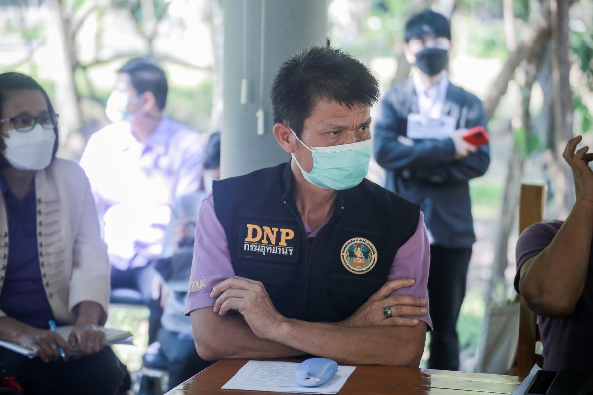 นายกองค์การบริหารส่วนจังหวัดตาก ในฐานะผู้อำนวยการอุทยานธรณีไม้กลายเป็นหินตากร่วมประชุมกับคณะกรมทรัพยากรธรณีเพื่อหารือเรื่องการจัดงาน บันทึกสถิติโลก “ไม้กลายเป็นหินที่ยาวที่สุดในโลก” ต่อ Guinness World Records