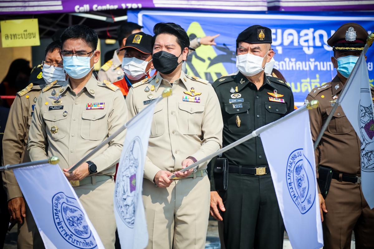 อบจ.ตาก จัดตั้งศูนย์ปฏิบัติการป้องกันและลดอุบัติเหตุทางถนนช่วงเทศกาลสงกรานต์จังหวัดตาก 11-17 เมษายน 2565 "ชีวิตวิถีใหม่ ขับขี่อย่างปลอดภัย ไร้อุบัติเหตุ”