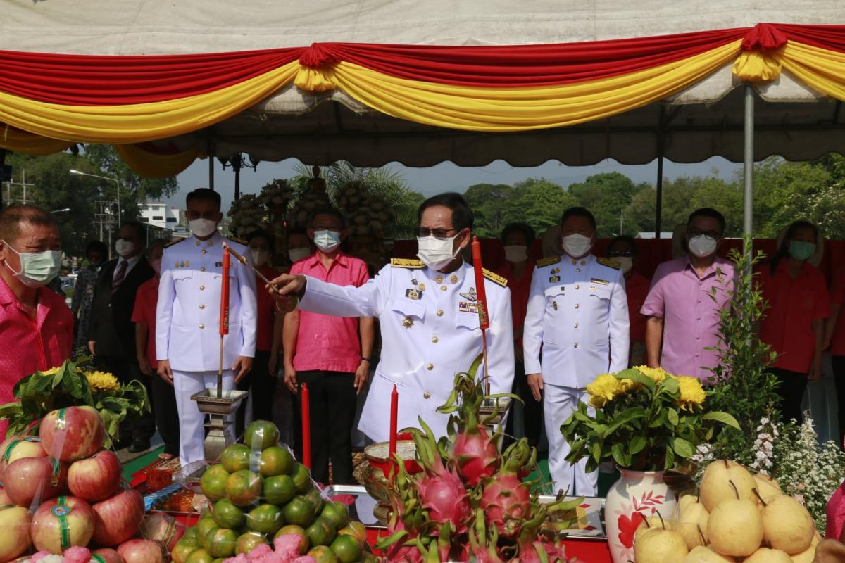 เข้าร่วมพิธีวันคล้ายวันพระราชสมภพและสรงน้ำพระบรมราชานุสาวรีย์สมเด็จพระเจ้าตากสินมหาราช ประจำปี 2565