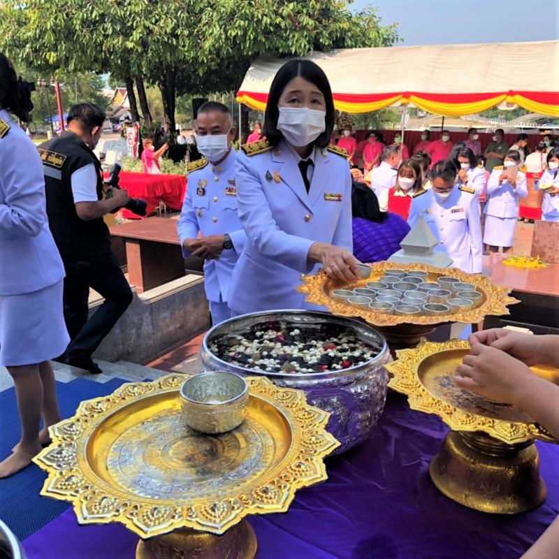 เข้าร่วมพิธีวันคล้ายวันพระราชสมภพและสรงน้ำพระบรมราชานุสาวรีย์สมเด็จพระเจ้าตากสินมหาราช ประจำปี 2565