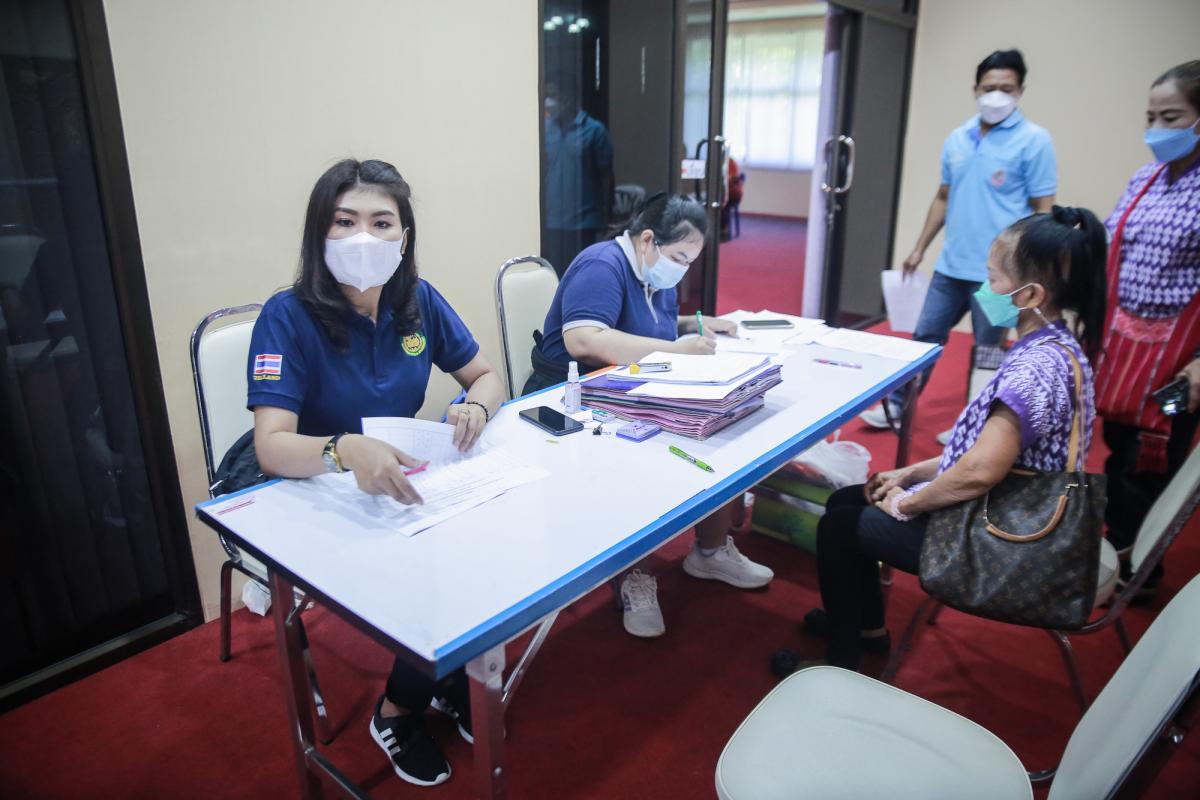 นายกองค์การบริหารส่วนจังหวัดตาก เป็นประธานในพิธีเปิดโครงการฝึกอบรมเสริมสร้างครอบครัวเข้มแข็งของสตรีและบุคคลในครอบครัว ประจำปีงบประมาณ พ.ศ. 2565 รุ่นที่ 2