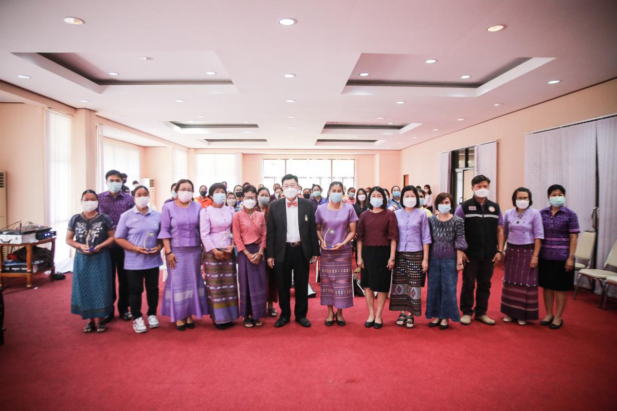 เป็นประธานในพิธีเปิดโครงการฝึกอบรมเสริมสร้างครอบครัวเข้มแข็งของสตรีและบุคคลในครอบครัว ประจำปีงบประมาณ พ.ศ. 2565 รุ่นที่ 3