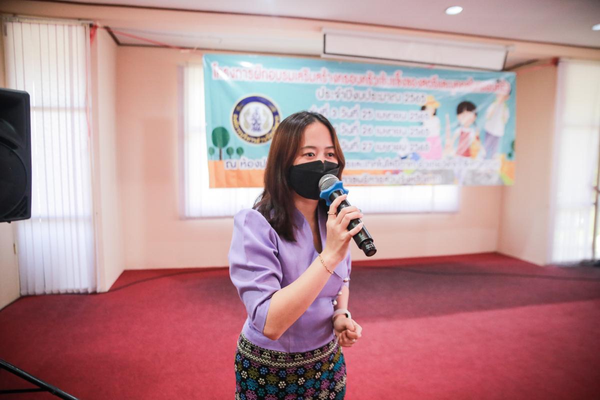 เป็นประธานในพิธีเปิดโครงการฝึกอบรมเสริมสร้างครอบครัวเข้มแข็งของสตรีและบุคคลในครอบครัว ประจำปีงบประมาณ พ.ศ. 2565 รุ่นที่ 3