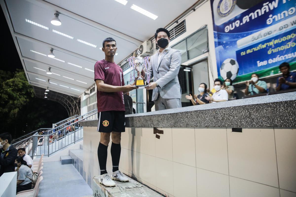 ว่าที่ ดร.ฑีฆะพล ทวีเกื้อกูลกิจ รองนายกองค์การบริหารส่วนจังหวัดตาก เป็นประธานในพิธีปิด โครงการแข่งขันกีฬา อบจ.ตาก คัพ ครั้งที่ 3