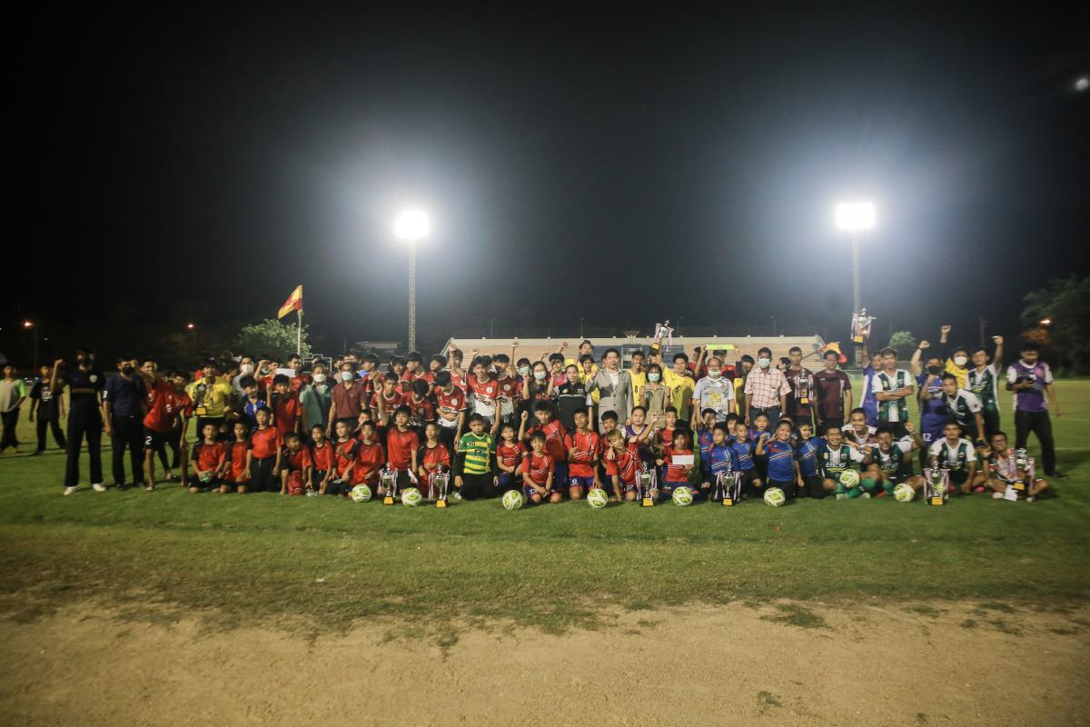 ว่าที่ ดร.ฑีฆะพล ทวีเกื้อกูลกิจ รองนายกองค์การบริหารส่วนจังหวัดตาก เป็นประธานในพิธีปิด โครงการแข่งขันกีฬา อบจ.ตาก คัพ ครั้งที่ 3