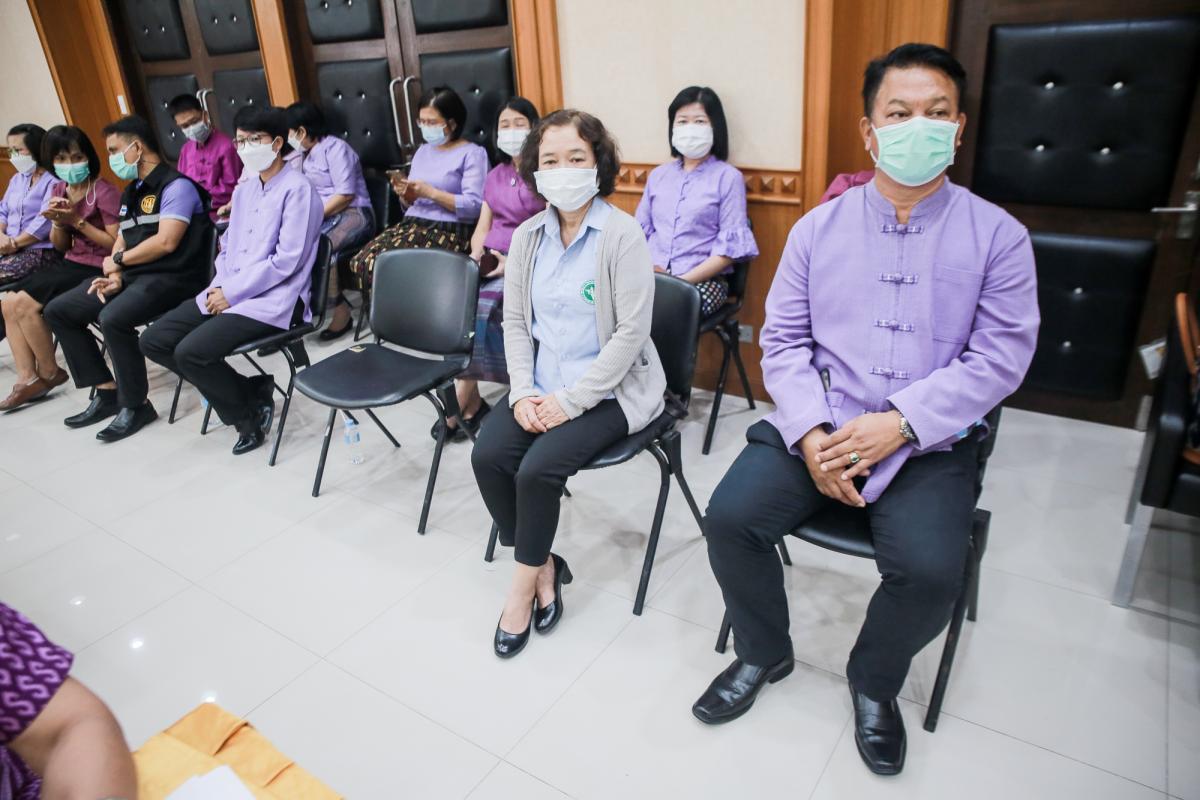 นายกองค์การบริหารส่วนจังหวัดตาก เป็นประธานในพิธีเปิดโครงการฝึกอบรมส่งเสริมการดูแลสุขภาพอนามัยที่ดีของสตรีและบุคคลในครอบครัว ประจำปีงบประมาณ พ.ศ. 2565 พร้อมด้วยว่าที่ ดร.ฑีฆะพล ทวีเกื้อกูลกิจ รองนายกองค์การบริหารส่วนจังหวัดตาก 