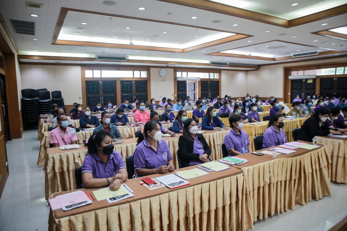 นายกองค์การบริหารส่วนจังหวัดตาก เป็นประธานในพิธีเปิดโครงการฝึกอบรมส่งเสริมการดูแลสุขภาพอนามัยที่ดีของสตรีและบุคคลในครอบครัว ประจำปีงบประมาณ พ.ศ. 2565 พร้อมด้วยว่าที่ ดร.ฑีฆะพล ทวีเกื้อกูลกิจ รองนายกองค์การบริหารส่วนจังหวัดตาก 