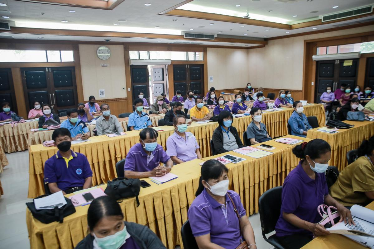 นายกองค์การบริหารส่วนจังหวัดตาก เป็นประธานในพิธีเปิดโครงการฝึกอบรมส่งเสริมการดูแลสุขภาพอนามัยที่ดีของสตรีและบุคคลในครอบครัว ประจำปีงบประมาณ พ.ศ. 2565 พร้อมด้วยว่าที่ ดร.ฑีฆะพล ทวีเกื้อกูลกิจ รองนายกองค์การบริหารส่วนจังหวัดตาก 