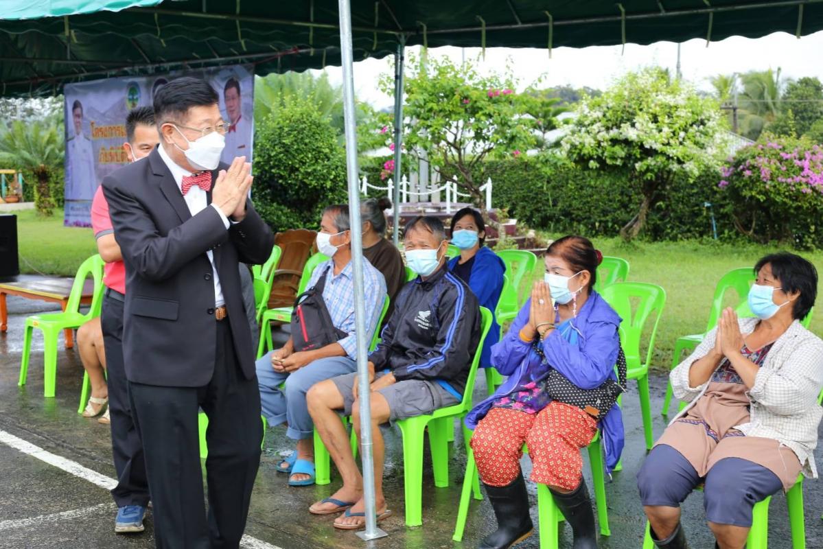 นายก อบจ.ตาก นำทีมลงพื้นที่มอบถุงยังชีพ ในเขตพื้นที่ อำเภออุ้มผาง