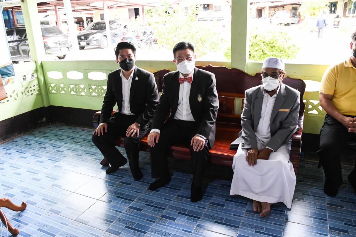 นายณัฐวุฒิ ทวีเกื้อกูลกิจ นายกองค์การบริหารส่วนจังหวัดตาก เป็นประธานในพิธีเปิดโครงการฝึกอบรมส่งเสริมให้ความรู้ด้านการปฏิบัติตามหลักศาสนาอิสลาม ในเขตพื้นที่จังหวัดตาก ประจำปีงบประมาณ พ.ศ. 2565 พร้อมด้วยว่าที่ ดร.ฑีฆะพล ทวีเกื้อกูลกิจ รองนายกองค์การบริหารส่