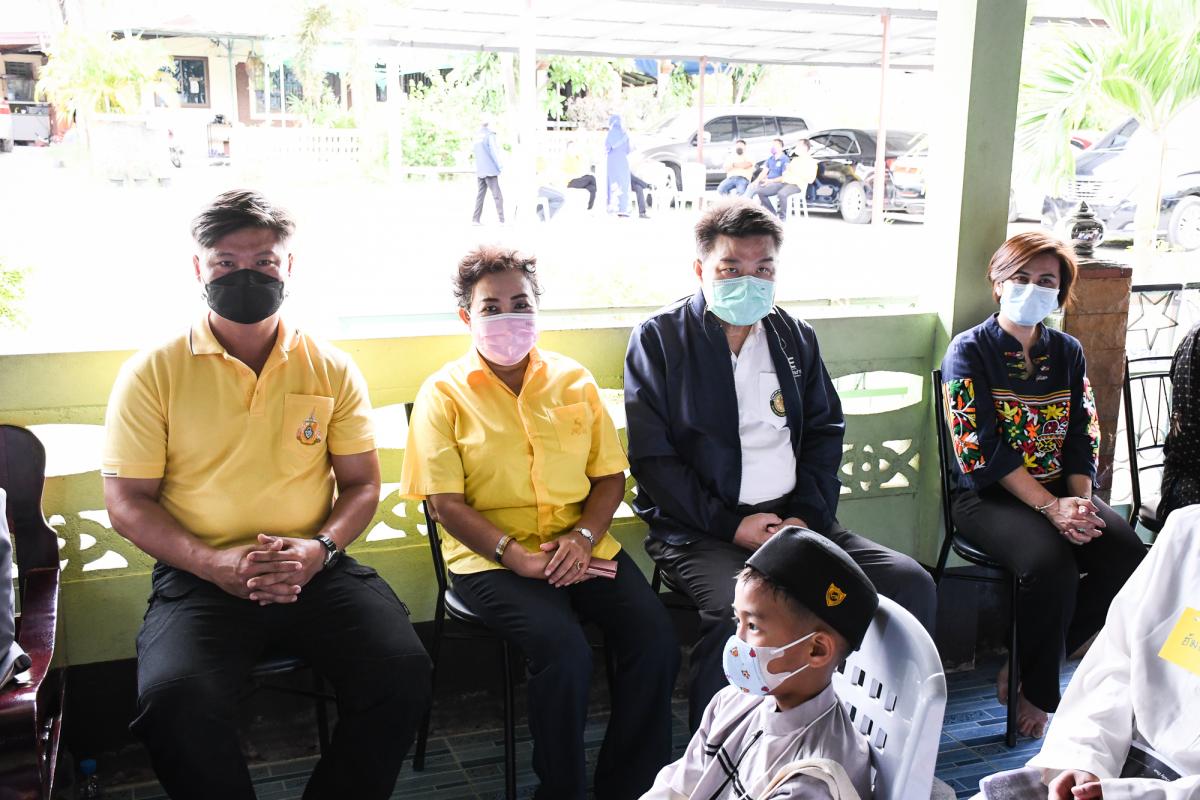 นายณัฐวุฒิ ทวีเกื้อกูลกิจ นายกองค์การบริหารส่วนจังหวัดตาก เป็นประธานในพิธีเปิดโครงการฝึกอบรมส่งเสริมให้ความรู้ด้านการปฏิบัติตามหลักศาสนาอิสลาม ในเขตพื้นที่จังหวัดตาก ประจำปีงบประมาณ พ.ศ. 2565 พร้อมด้วยว่าที่ ดร.ฑีฆะพล ทวีเกื้อกูลกิจ รองนายกองค์การบริหารส่