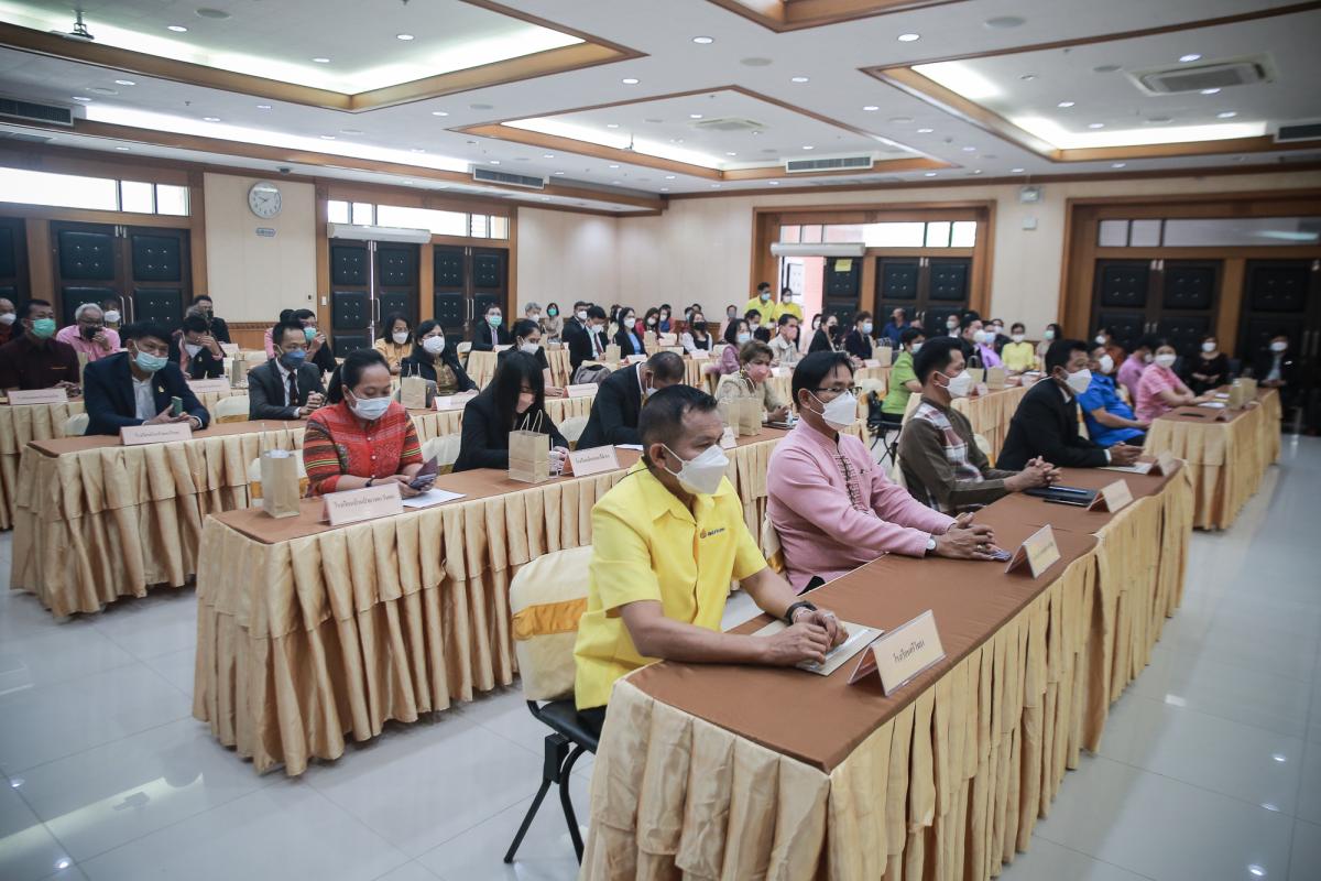 รองนายกองค์การบริหารส่วนจังหวัดตาก เป็นประธานในพิธีเปิดโครงการเงินอุดหนุนเพื่อจัดหาสื่อการเรียนการสอน และมอบเงินอุดหนุนด้านการศึกษา ขององค์การบริหารส่วนจังหวัดตาก ประจำปีงบประมาณ พ.ศ.2565 
