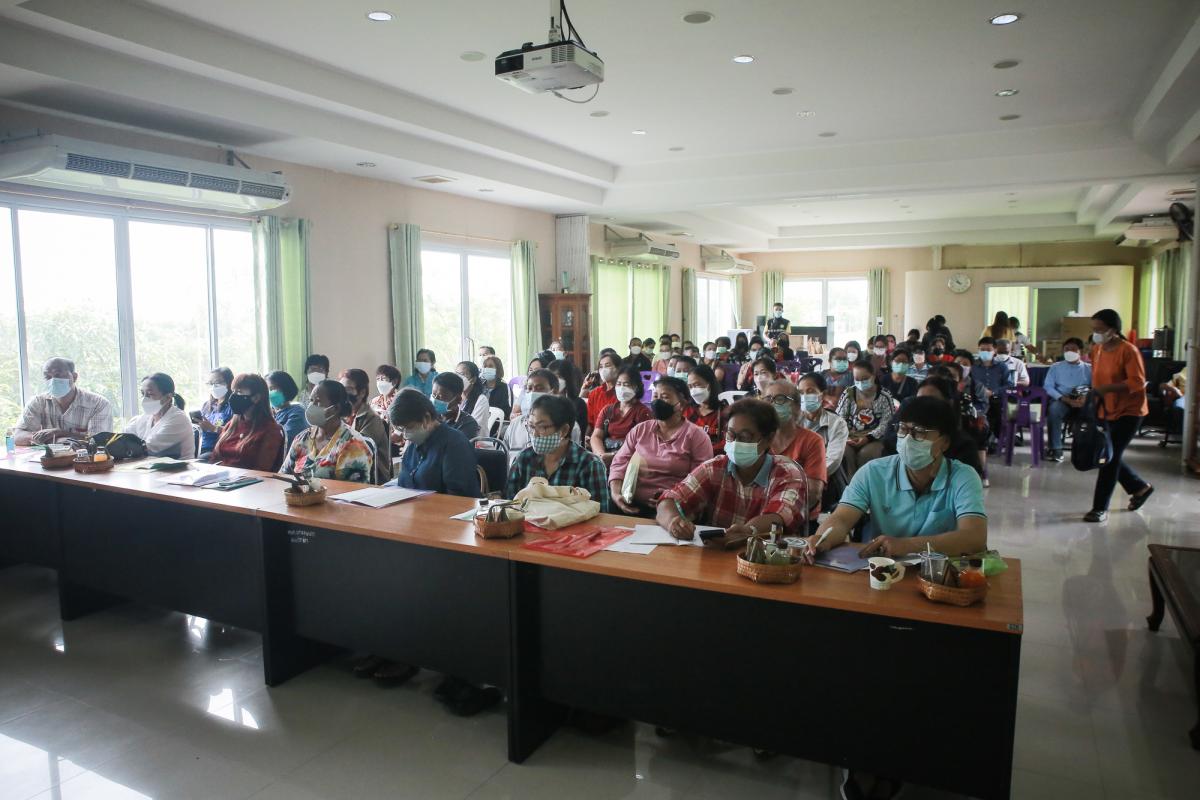 รองนายกองค์การบริหารส่วนจังหวัดตาก เป็นประธานในพิธีเปิดโครงการฝึกอบรมส่งเสริมการสร้างสุขภาวะที่ดีในชุมชน ประจำปีงบประมาณ พ.ศ. 2565