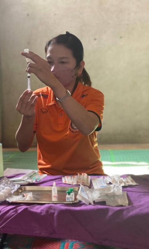 9 มีนาคม 2566 จนท.รพ.สต.บ้านสันป่าไร่ ออกหน่วยฉีดวัคซีน,เจาะเลือดตรวจhct,จ่ายยาpara syr,ferrous syr เด็กม.6 บ้านห้วยกระทิง