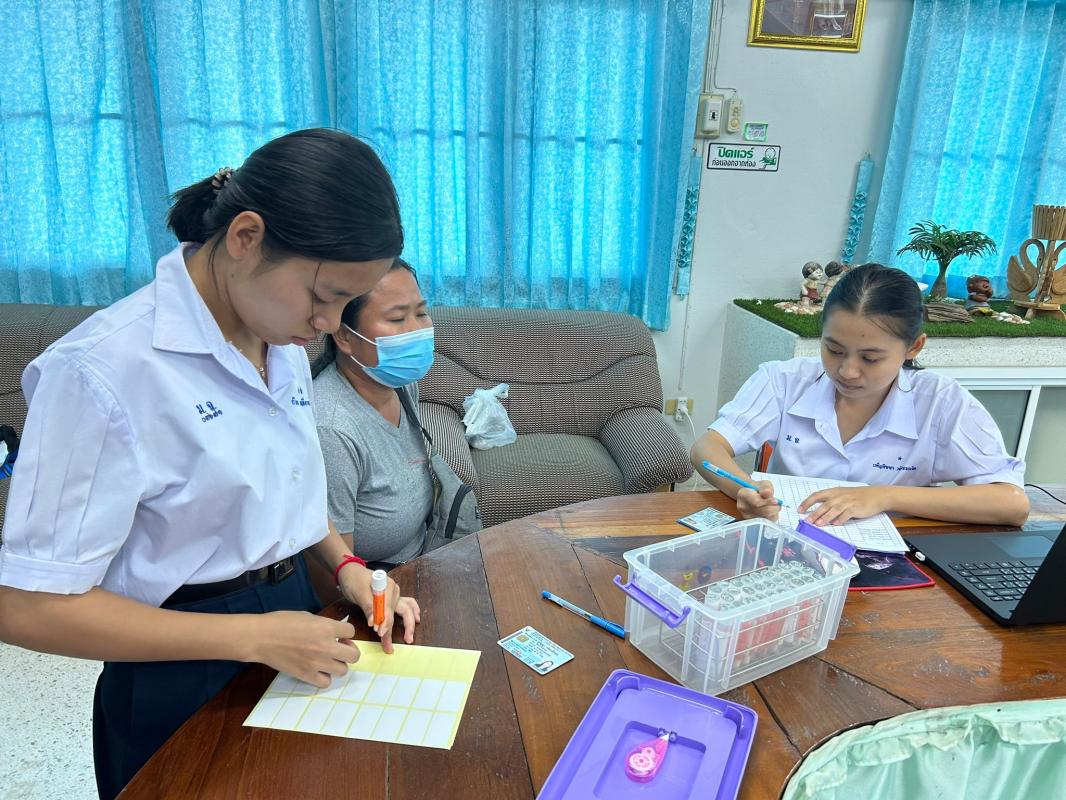 13/3/66 รพ.สต.บ้านสันป่าไร่ รณรงค์ตรวจคัดกรองมะเร็งปากมดลูก ด้วยวิธี HPV self sampling ระหว่างวันที่ 13-16 มีนาคม 2566 (วันแรก มีผู้มารับบริการ 31 ราย)