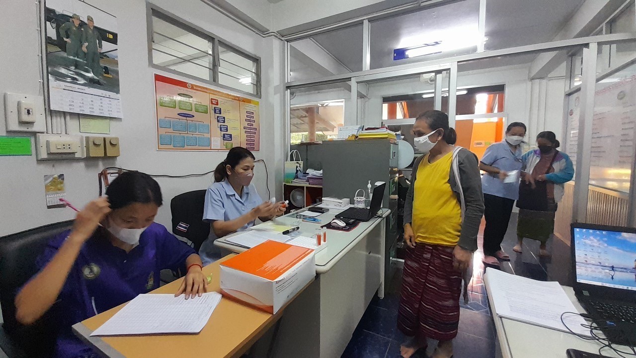 20/3/66 รพ.สต.บ้านสันป่าไร่ รณรงค์ตรวจคัดกรองมะเร็งปากมดลูก ด้วยวิธี HPV self sampling รอบเก็บตก สำหรับกลุ่มเป้าหมายที่ไม่สามารถมาตรวจในช่วงรณรงค์ที่ผ่านมา(วันนี้มีผู้มารับบริการ เพิ่มอีก 8 ราย รวมเป็น 87 ราย)