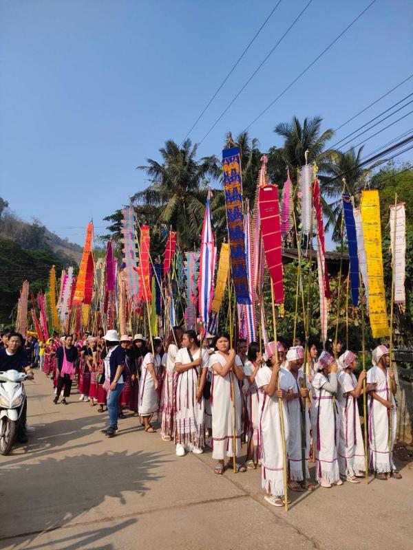 27/4/66 จนท.รพ.สต.บ้านสันป่าไร่ ร่วมงานประเพณีสรงน้ำพระธาตุ ประจำปี พ.ศ. 2566 จัดโดยองค์การบริหารส่วนตำบลพระธาตุ ณ สำนักสงฆ์บ้านตีนธาตุ