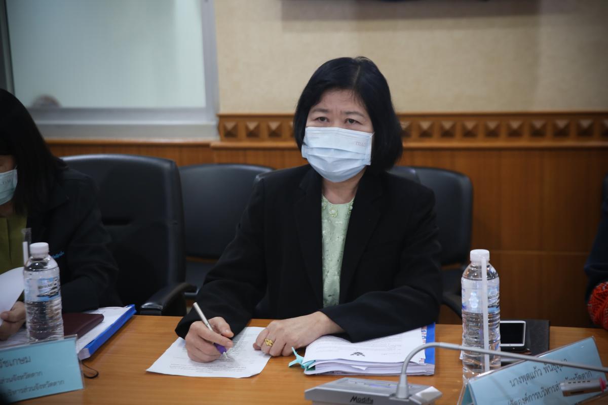 นายกองค์การบริหารส่วนจังหวัดตาก เป็นประธานในการประชุมแนวทางการดำเนินการถ่ายโอนภารกิจสถานีอนามัยเฉลิมพระเกียรติ 60 พรรษา นวมินทราชินี และโรงพยาบาลส่งเสริมสุขภาพตำบล