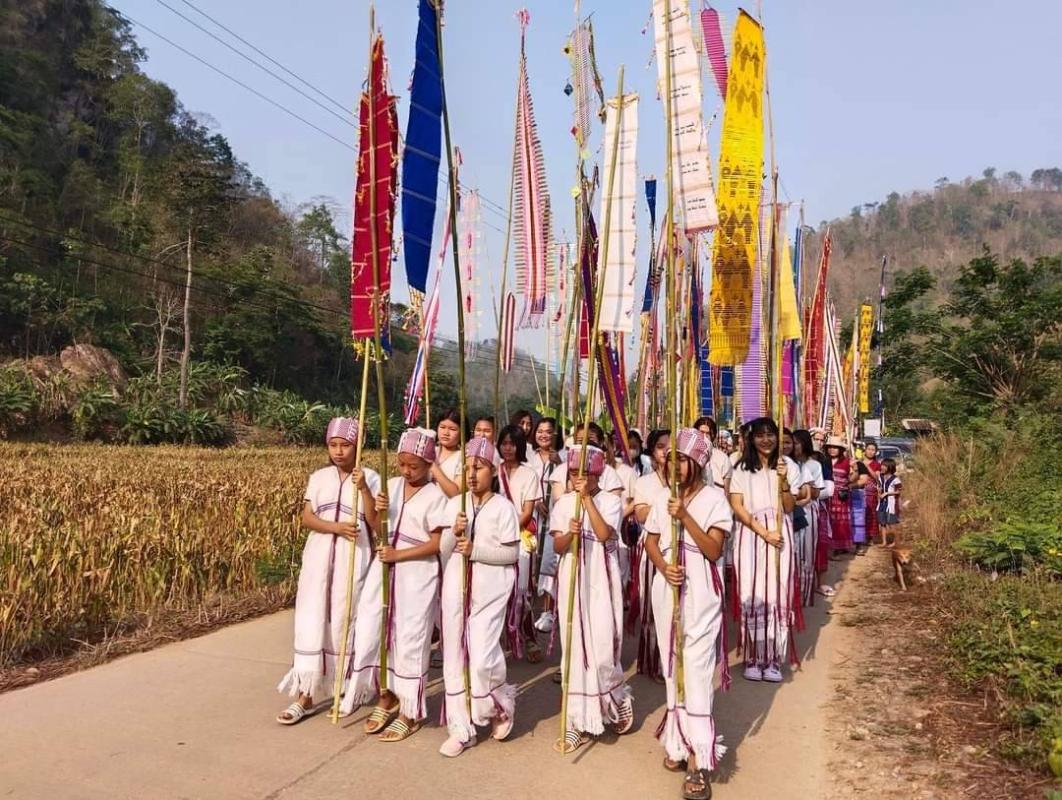 27/4/66 จนท.รพ.สต.บ้านสันป่าไร่ ร่วมงานประเพณีสรงน้ำพระธาตุ ประจำปี พ.ศ. 2566 จัดโดยองค์การบริหารส่วนตำบลพระธาตุ ณ สำนักสงฆ์บ้านตีนธาตุ