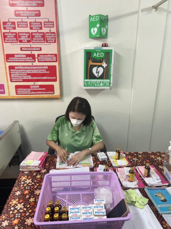 10/5/66 ช่วงเช้า รพ.สต.บ้านสันป่าไร่ ฉีดวัคซีนเด็กอายุ 0-5 ปี,ตรวจสุขภาพช่องปาก/เคลือบฟลูออไรด์,เจาะเลือดตรวจ hct ,จ่ายยา para/ferrous syr ,ยืนยันตัวตน(Authen) จำนวน 30 ราย