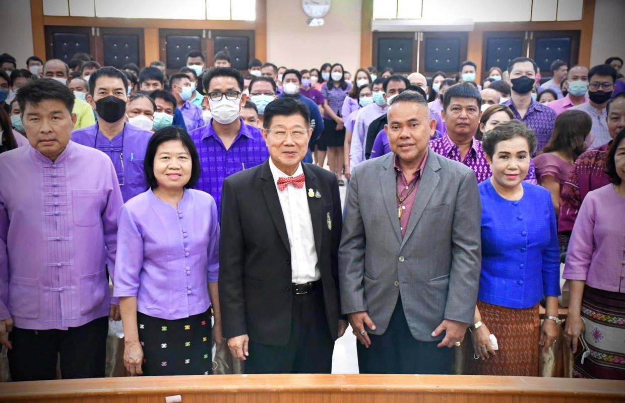 โครงการฝึกอบรมพัฒนาความรู้ ศักยภาพ และทักษะด้านการปฏิบัติงานของบุคลากรองค์การบริหารส่วนจังหวัดตาก ประจำปีงบประมาณ พ.ศ.2566 “หลักสูตร หลักปรัชญาเศรษฐกิจพอเพียง กับการทำงานให้เกิดผลสัมฤทธิ์ ภายใต้ภารกิจของ อบจ.ตาก”