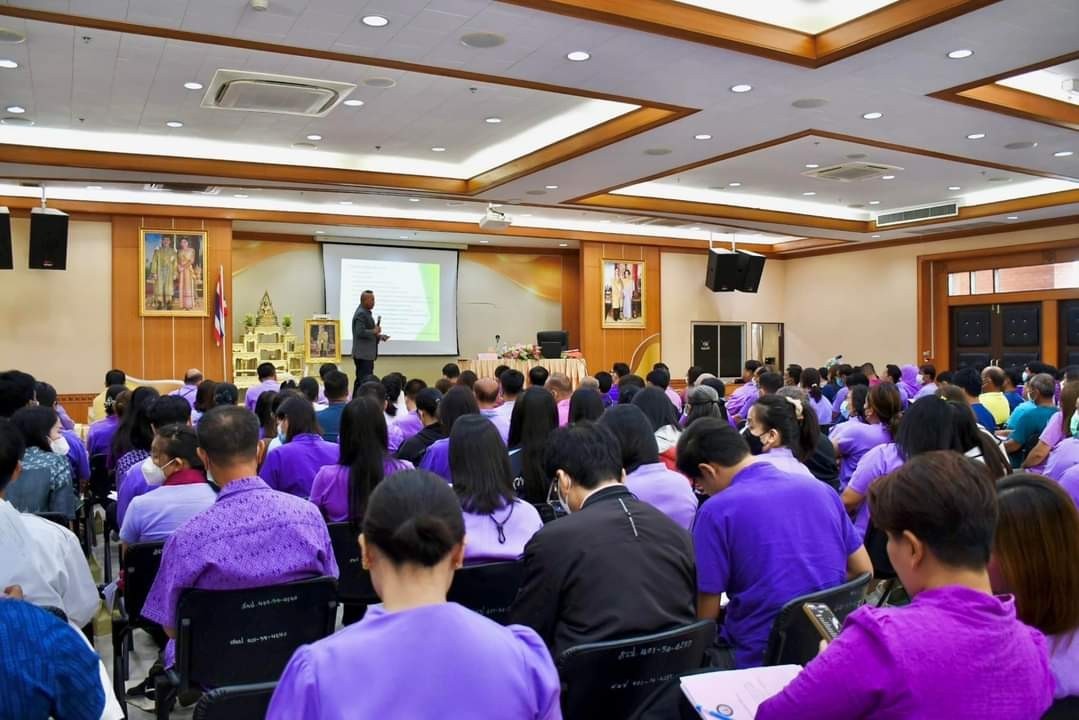 โครงการฝึกอบรมพัฒนาความรู้ ศักยภาพ และทักษะด้านการปฏิบัติงานของบุคลากรองค์การบริหารส่วนจังหวัดตาก ประจำปีงบประมาณ พ.ศ.2566 “หลักสูตร หลักปรัชญาเศรษฐกิจพอเพียง กับการทำงานให้เกิดผลสัมฤทธิ์ ภายใต้ภารกิจของ อบจ.ตาก”