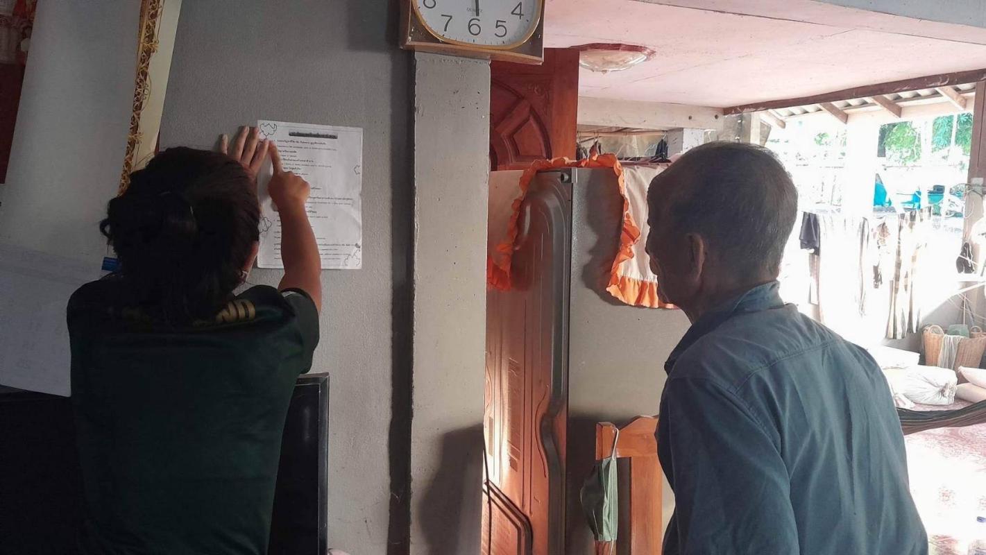 จนท.รพ.สต.บ้านสันป่าไร่ร่วมกับอสม.ม.3บ้านป่าไร่เหนือให้ความรู้ คำแนะนำเกี่ยวกับ 10 สัญญานเตือนเสี่ยงฆ่าตัวตายพร้อมทั้งติดป้าย 10 สัญญานเตือนเสี่ยงฆ่าตัวตาย จำนวน 278 หลังคาเรือน