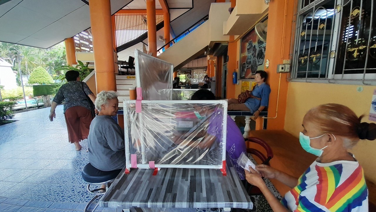 23/5/66 ช่วงบ่าย รพ.สต.บ้านสันป่าไร่ ให้บริการจ่ายยาผู้ป่วยโรคความดันโลหิตสูง (กลุ่ม 2/3) ที่รับยาที่ รพ.สต.จำนวน 52 ราย