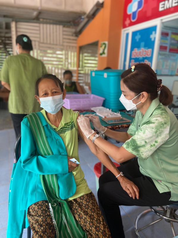 7/6/66 ช่วงเช้า รพ.สต.บ้านสันป่าไร่ รณรงค์ฉีดวัคซีนป้องกันไข้หวัดใหญ่ กลุ่มเสี่ยง รอบแรก มีผู้มารับบริการ 106 ราย รอบต่อไป(วันที่21)กลุ่มเด็กอายุ 6 เดือน ถึง 2ปี 11เดือน