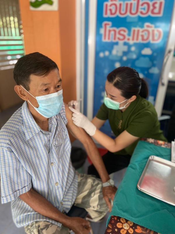 7/6/66 ช่วงเช้า รพ.สต.บ้านสันป่าไร่ รณรงค์ฉีดวัคซีนป้องกันไข้หวัดใหญ่ กลุ่มเสี่ยง รอบแรก มีผู้มารับบริการ 106 ราย รอบต่อไป(วันที่21)กลุ่มเด็กอายุ 6 เดือน ถึง 2ปี 11เดือน