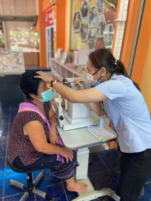 9/6/66 รพ.สต.บ้านสันป่าไร่ร่วมกับรพ.แม่ระมาด ให้บริการตรวจตา ตรวจVA , PH  , วัดความดันลูกตาและรับแว่นตา ในผู้สูงอายุ จำนวน 23 คน