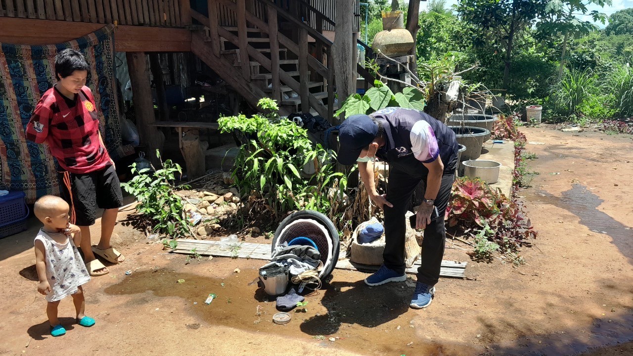 17/6/66 รพ.สต.บ้านสันป่าไร่ร่วมกับเครือข่ายควบคุม ป้องกันโรคติดต่อ จัดอบรมให้ความรู้แก่ประชาชนหมู่ที่3 บ้านป่าไร่เหนือ ในโครงการรณรงค์ป้องกัน ควบคุมโรคไข้เลือดออก โดยมีวิทยากรจากรพ.แม่ระมาด มาให้ความรู้และแลกเปลี่ยนประสบการณ์ในการป้องกันและควบคุมโรคไข้เลื