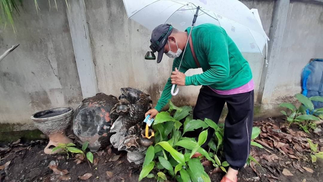 18/6/66 จนท.รพ.สต.บ้านสันป่าไร่ร่วมกับอสม.ม.3บ้านจบปิ ควบคุมโรคไข้เลือดออกรอบ2 เคสดญ.เพ็ญพิชชา ธาราคีรีและรอบแรก ดช.ณัฐคุณ พงษ์ไทย