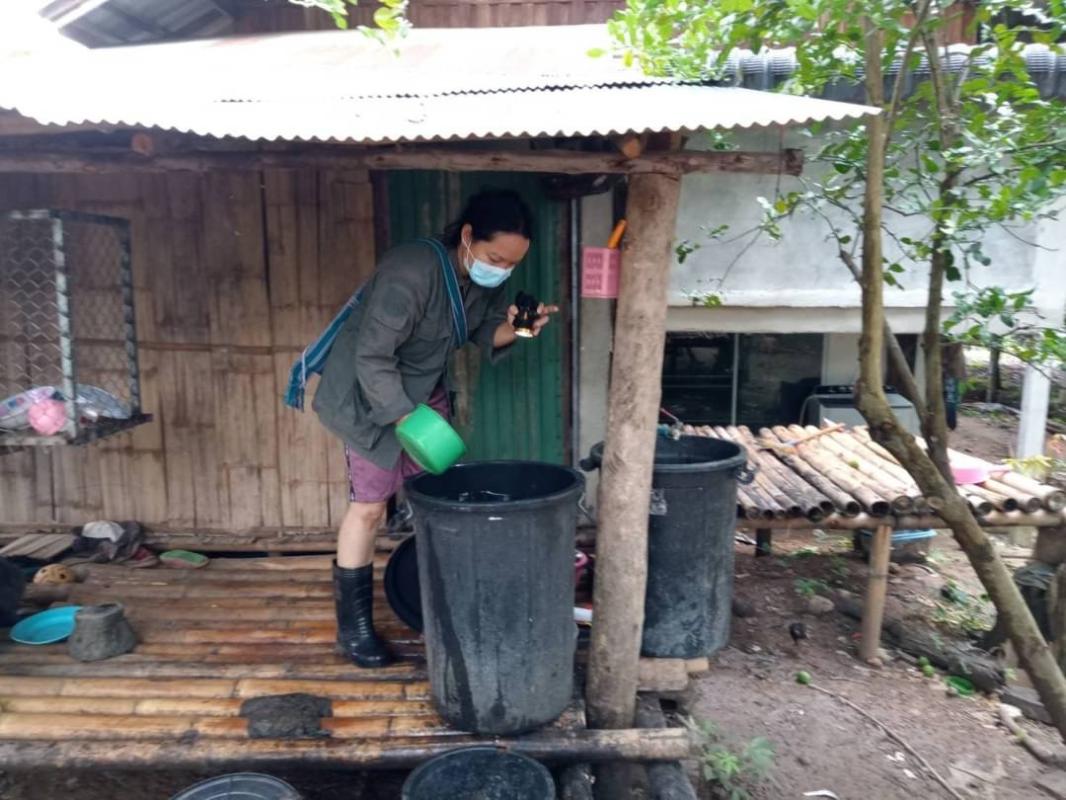 23/6/66 จนท.รพ.สต.บ้านสันป่าไร่ร่วมกับอสม.ม.3บ้านป่าไร่เหนือ ควบคุมโรครอบ2 เคสนางจ้าวา ภูมิพระธาตุ