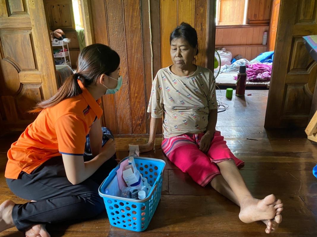 วันที่22/06/2566 จนท. รพ.สต.บ้านสันป่าไร่ เยี่ยมบ้านผู้ป่วยPalliative Care จำนวน 4 ราย ผู้ป่วยNCD จำนวน 6  ราย ผู้ป่วยผ่าตัดหลังออกจากรพ. จำนวน 2 ราย ผู้ป่วยกระดูกแตก จำนวน 1 ราย ครอบครัวเด็กมีปัญหาด้านสุขภาพจิตจำนวน 2 ครอบครัว ผู้พิการ จำนวน 3 ราย