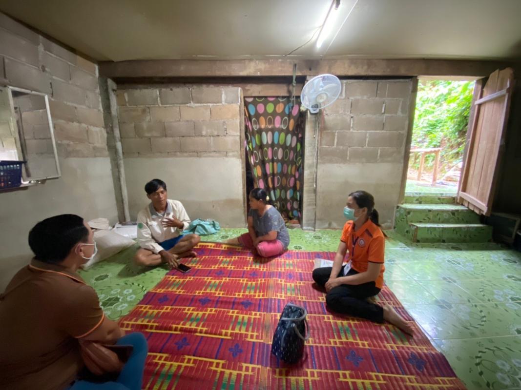 วันที่22/06/2566 จนท. รพ.สต.บ้านสันป่าไร่ เยี่ยมบ้านผู้ป่วยPalliative Care จำนวน 4 ราย ผู้ป่วยNCD จำนวน 6  ราย ผู้ป่วยผ่าตัดหลังออกจากรพ. จำนวน 2 ราย ผู้ป่วยกระดูกแตก จำนวน 1 ราย ครอบครัวเด็กมีปัญหาด้านสุขภาพจิตจำนวน 2 ครอบครัว ผู้พิการ จำนวน 3 ราย