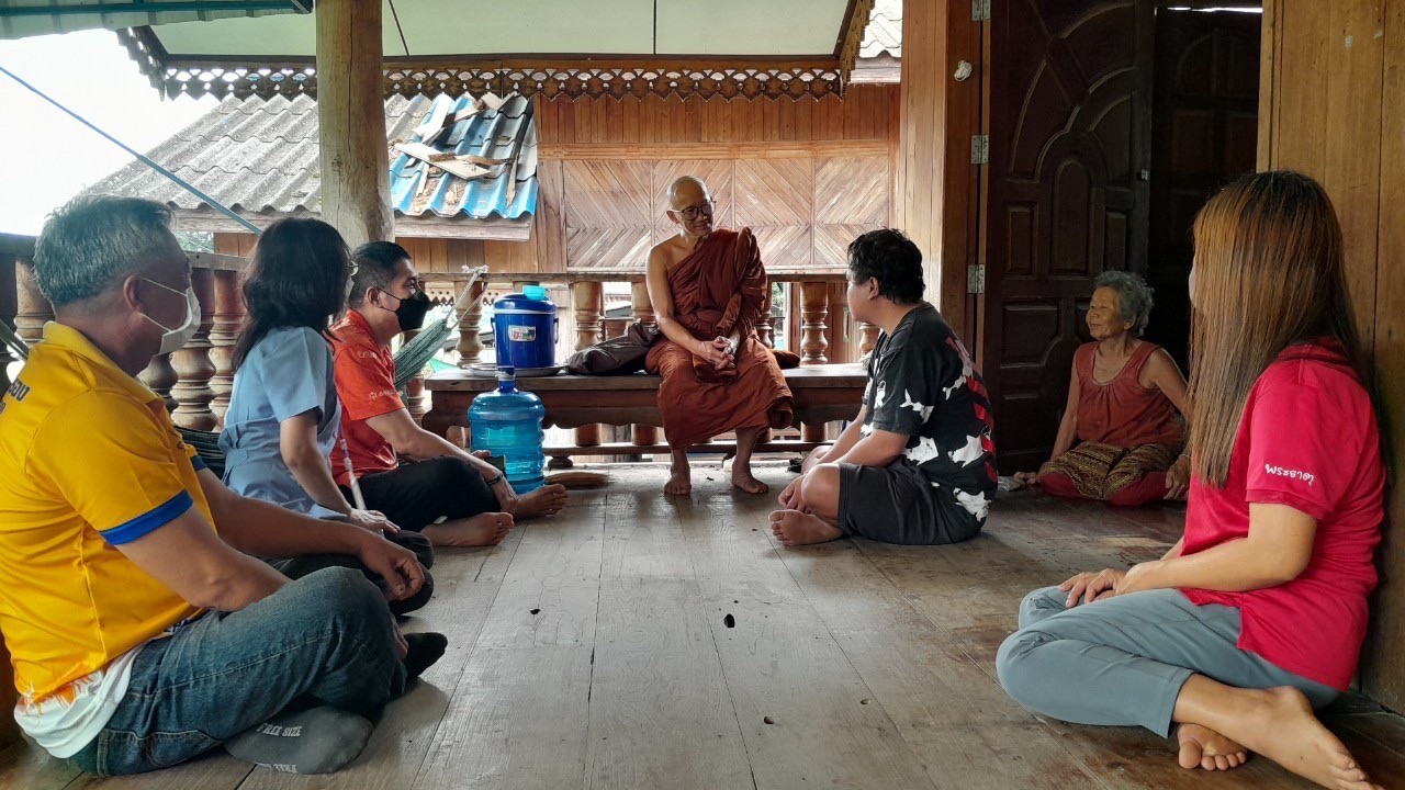 29/6/66 จนท.รพ.สต.บ้านสันป่าไร่ร่วมกับเครือข่ายคนต่อชีวิต จัดอบรมให้ความรู้แก่ผู้นำชุมชนและเครือข่ายในโครงการป้องกันและแก้ไขปัญหาการฆ่าตัวตายในกลุ่มผู้สูงอายุชาวเขาเผ่ากระเหรี่ยงพร้อมทั้งเยี่ยมบ้านกลุ่มเสี่ยงที่มีพฤติกรรมจะฆ่าตัวตาย