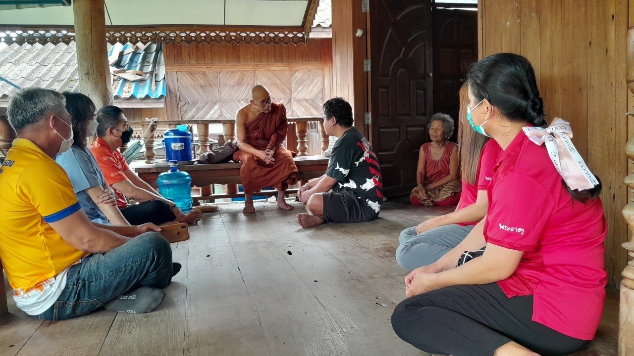 29/6/66 จนท.รพ.สต.บ้านสันป่าไร่ร่วมกับเครือข่ายคนต่อชีวิต จัดอบรมให้ความรู้แก่ผู้นำชุมชนและเครือข่ายในโครงการป้องกันและแก้ไขปัญหาการฆ่าตัวตายในกลุ่มผู้สูงอายุชาวเขาเผ่ากระเหรี่ยงพร้อมทั้งเยี่ยมบ้านกลุ่มเสี่ยงที่มีพฤติกรรมจะฆ่าตัวตาย