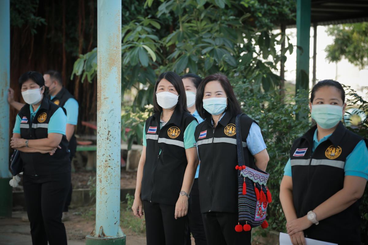 นายก อบจ.ตาก นำวัคซีน Moderna (รอบแรก) ลงพื้นที่ฉีดให้กับประชาชนกลุ่มเปราะบาง  เริ่มต้นที่อำเภอวังเจ้า จังหวัดตาก