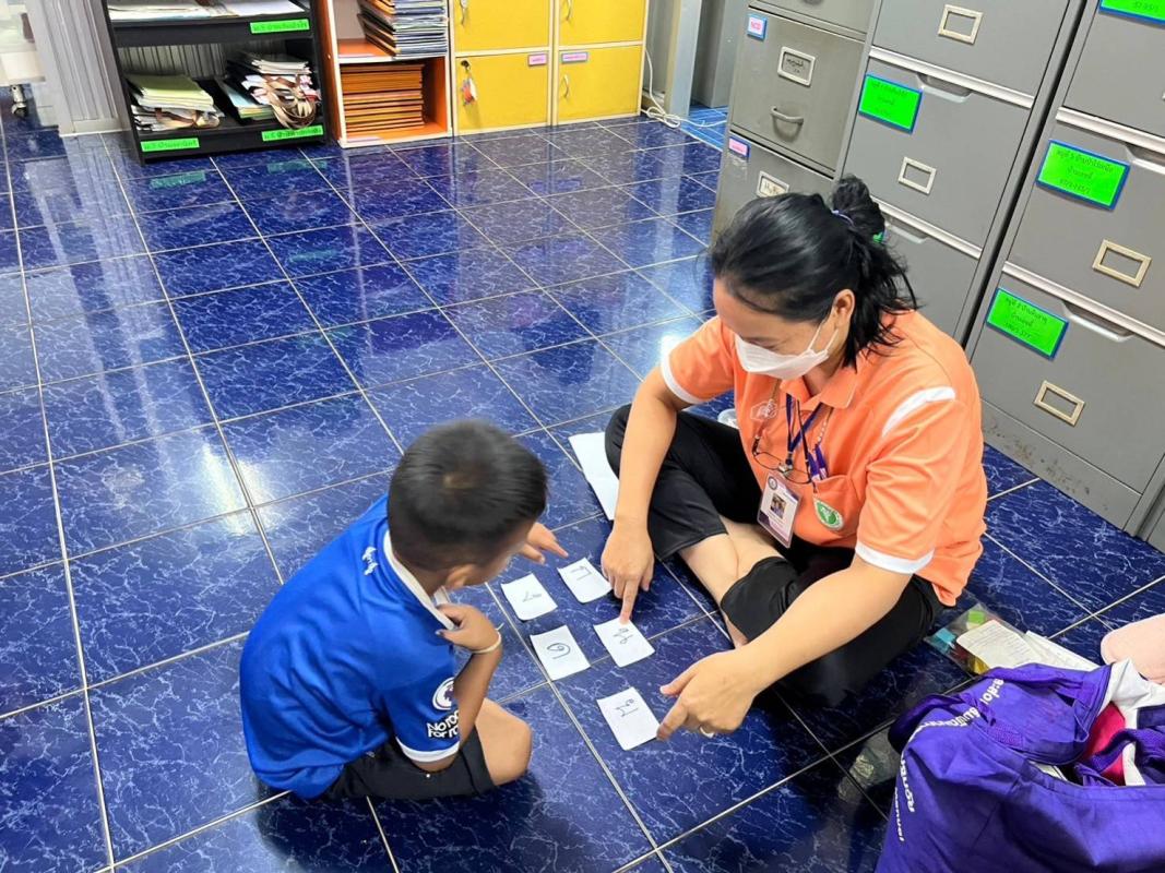 จนท.รพ.สต.บ้านสันป่าไร่ จัดกิจกรรมสัปดาห์รณรงค์ตรวจคัดกรองพัฒนาการเด็กปฐมวัยปีงบประมาณ2566 ระหว่างวันที่10-14กค.66จำนวน10คน พัฒนาการสมวัย7คน สงสัยล่าช้า3คนค่ะ