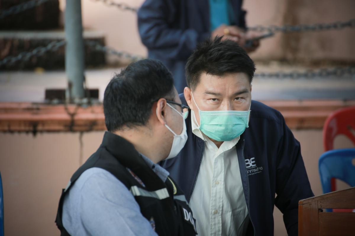 นายก อบจ.ตาก นำวัคซีน Moderna (รอบแรก) ลงพื้นที่ฉีดให้กับประชาชนกลุ่มเปราะบาง  เริ่มต้นที่อำเภอวังเจ้า จังหวัดตาก