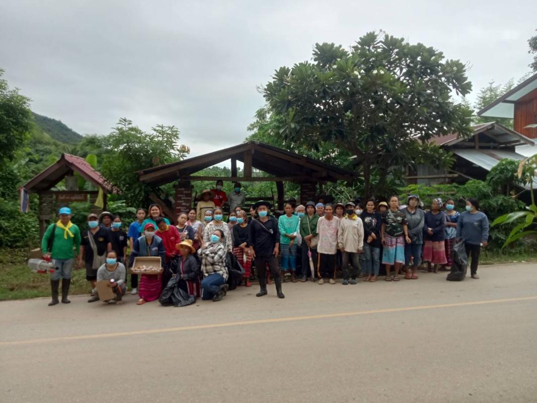 18/7/66 จนท.รพ.สต.บ้านสันป่าไร่ร่วมกับผู้นำชุมชน อบต.พระธาตุ อสม.และประชาชน ม.3บ้านป่าไร่เหนือ รณรงค์สำรวจและทำลายแหล่งเพาะพันธ์ลูกน้ำยุงลายและพ่นสารเคมีกำจัดยุงตัวแก่ทั้งหมู่บ้านเนื่องในวันสวรรคตของสมเด็จย่า