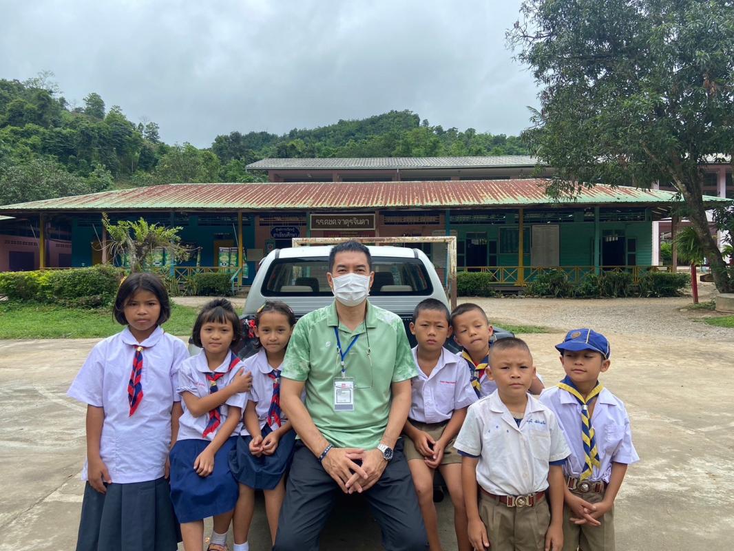 26/7/66 รพ.สต.บ้านสันป่าไร่ ให้บริการ ฉีดวัคซีนนักเรียน ชั้น ป.1 ที่ไม่มีประวัติหรือมีประวัติการได้รับวัคซีนไม่ครบตามเกณฑ์มาตรฐานงานสร้างเสริมภูมิคุ้มกันโรค จำนวน 5 โรงเรียนในเขตรับผิดชอบ รวม 31 คน