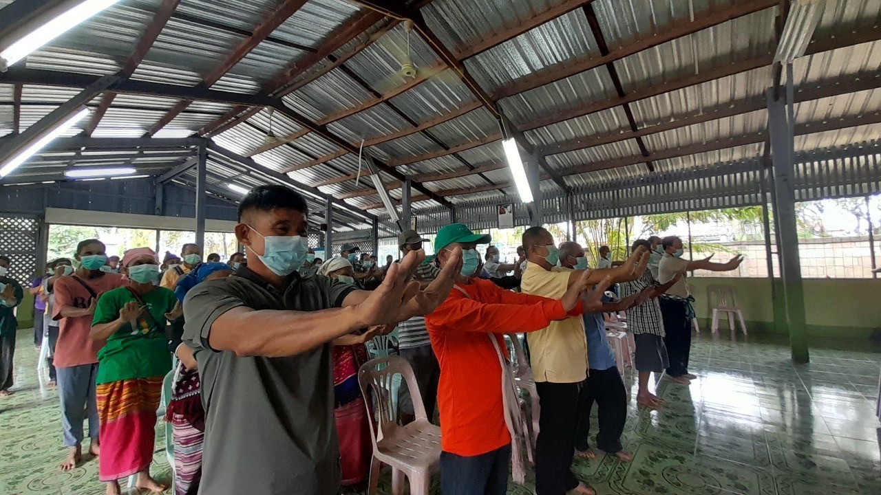 30/8/66 รพ.สต.บ้านสันป่าไร่ ร่วมกับกลุ่มผู้สูงอายุบ้านสันป่าไร่ จัดอบรมโครงการส่งเสริมสุขภาพผู้สูงวัย จิตแจ่มใส ร่างกายแข็งแรง โดยมีวิทยากรจากฝ่ายแพทย์แผนไทย รพ.แม่ระมาด ณ หอประชุมโรงเรียนบ้านสันป่าไร่ มีผู้สูงอายุเข้าร่วมกิจกรรม จำนวน 100 คน