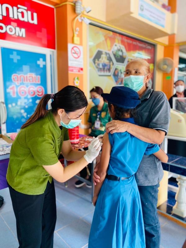 6966 รพ.สต.บ้านสันป่าไร่ ฉีดวัคซีน HPV(ป้องกันโรคมะเร็งปากมดลูก)นักเรียนหญิง ชั้น ป.5 ถึง ม.3 จำนวน 7 ร.ร. รวมทั้งหมด 74 ราย