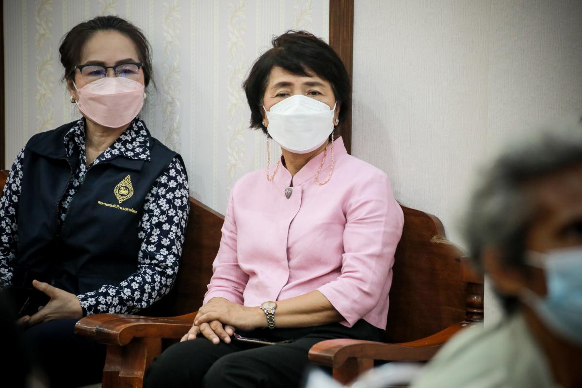 นายก อบจ.ตาก นำวัคซีน Moderna (รอบแรก) ลงพื้นที่ฉีดให้กับประชาชนกลุ่มเปราะบาง ในพื้นที่อำเภอบ้านตาก จังหวัดตาก